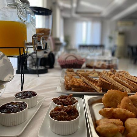 Astoria Rooms Sarande Bagian luar foto