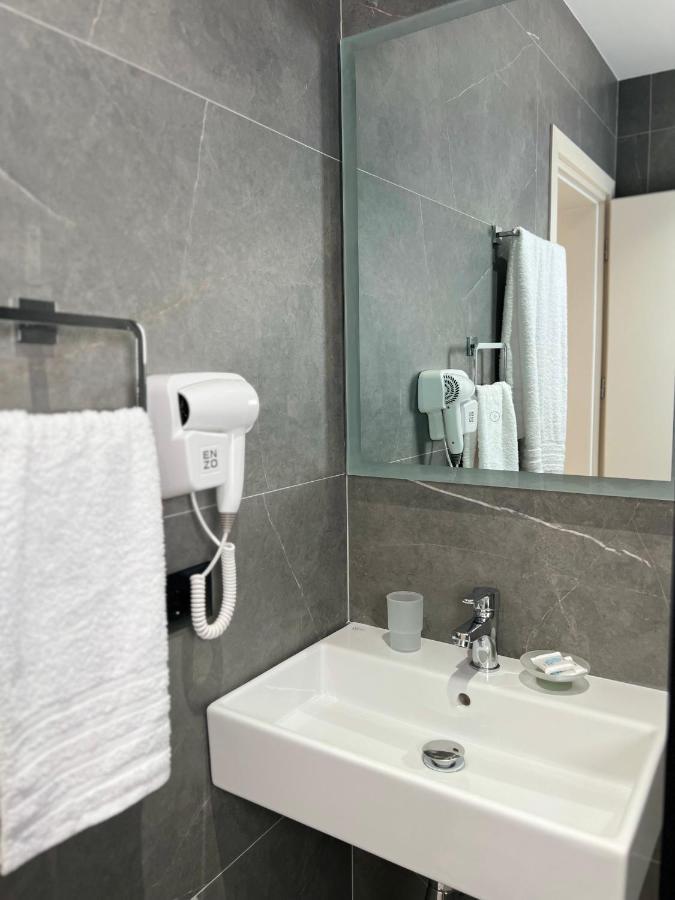 Astoria Rooms Sarande Bagian luar foto