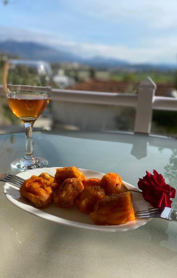 Astoria Rooms Sarande Bagian luar foto