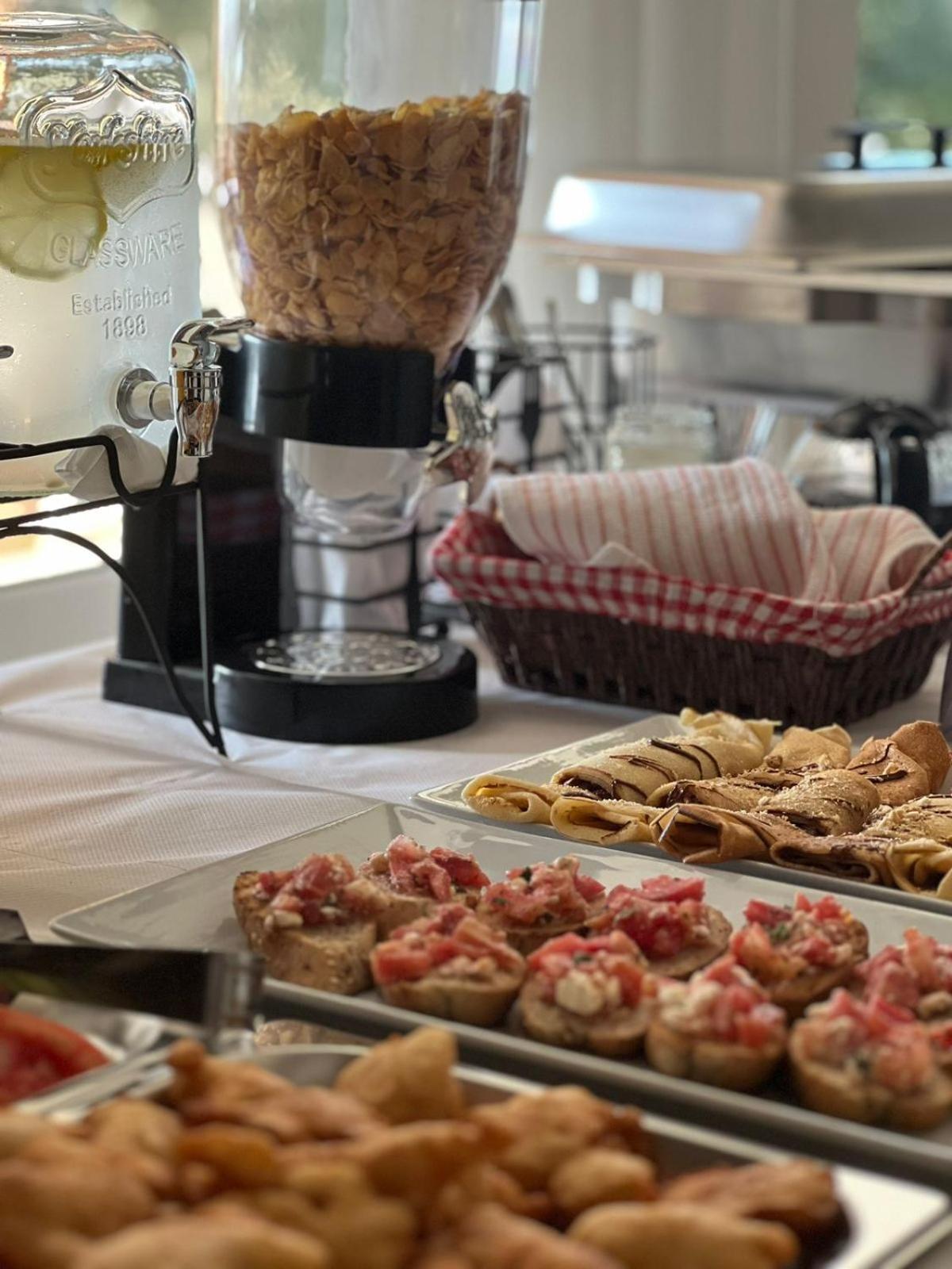 Astoria Rooms Sarande Bagian luar foto